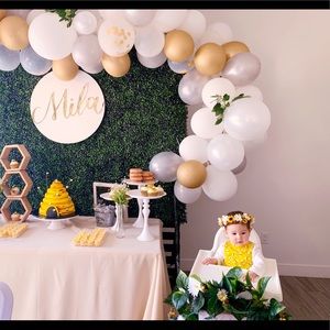 Bumble bee theme birthday party greenery garland